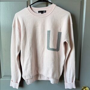 Pale Pink Crewneck Sweater with Gray 'U' Detail